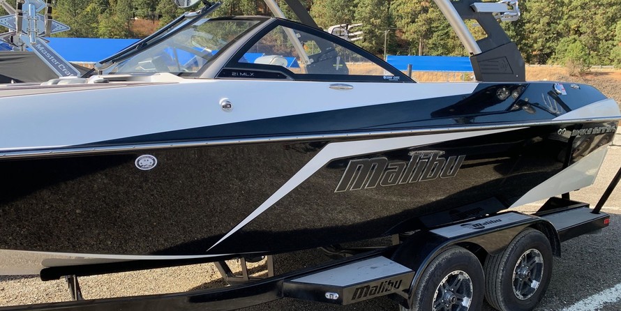 Malibu Wakesetter 21 MLX