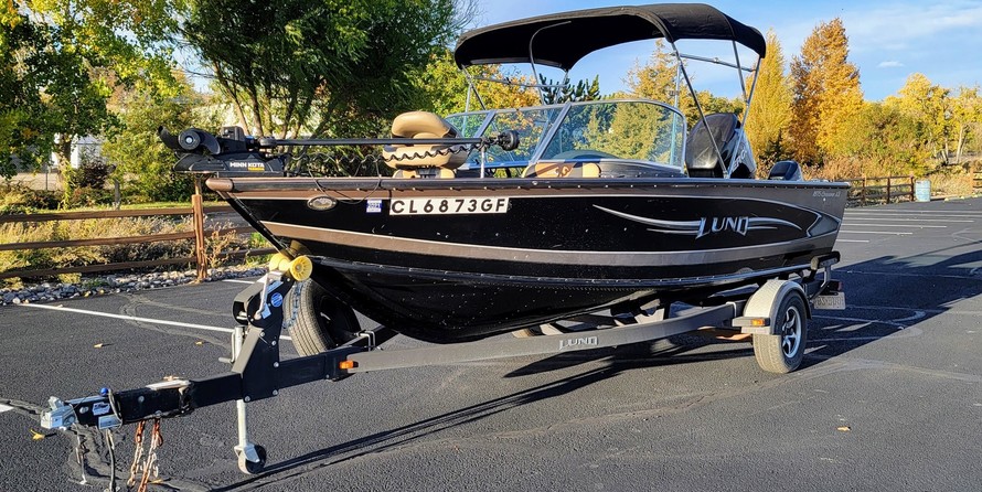 Lund Boats 1875 Crossover XS