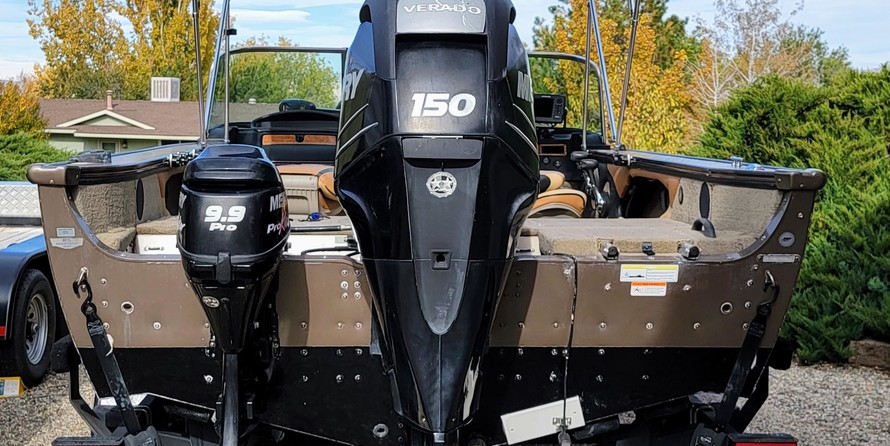 Lund Boats 1875 Crossover XS