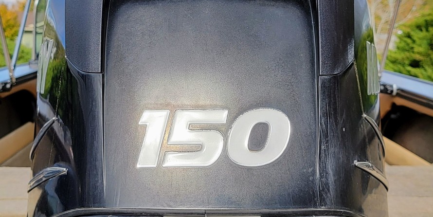 Lund Boats 1875 Crossover XS