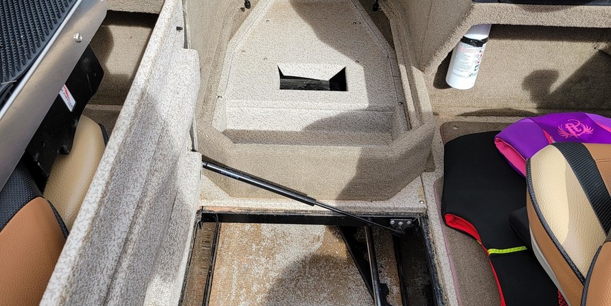 Lund Boats 1875 Crossover XS