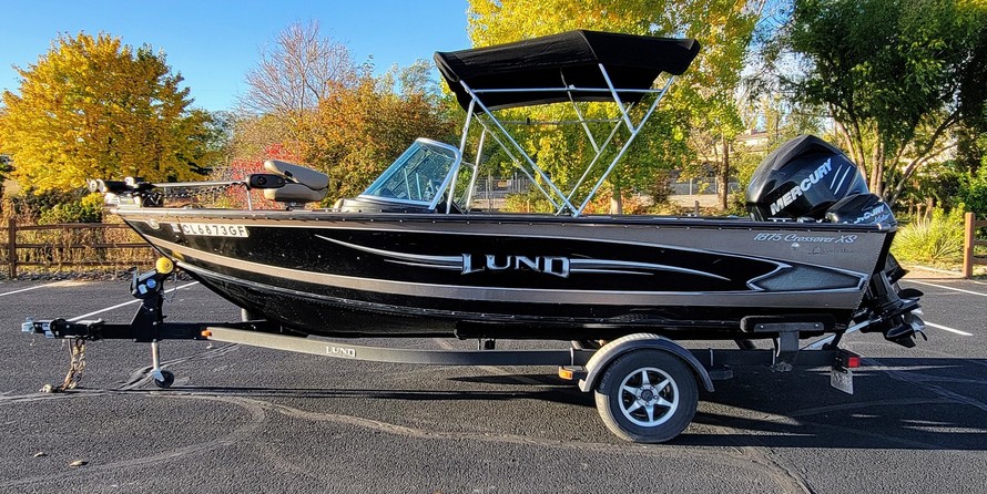 Lund Boats 1875 Crossover XS