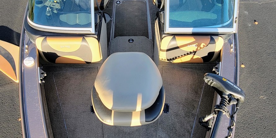 Lund Boats 1875 Crossover XS