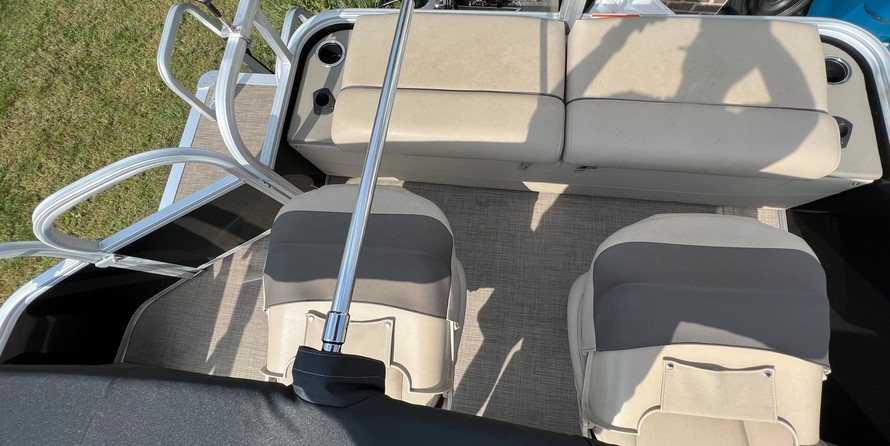 Sun Tracker Fishin Barge 22 DLX