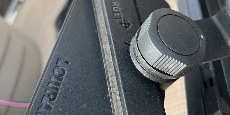 Sun Tracker Fishin Barge 22 DLX
