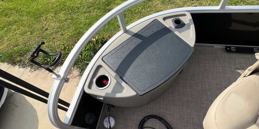 Sun Tracker Fishin Barge 22 DLX