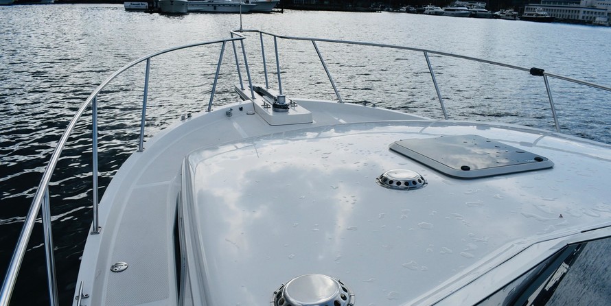 Broward 80 pilot house