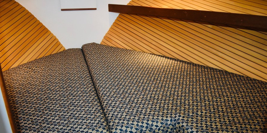 Broward 80 pilot house