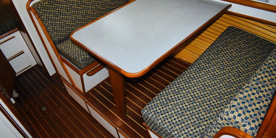 Broward 80 pilot house