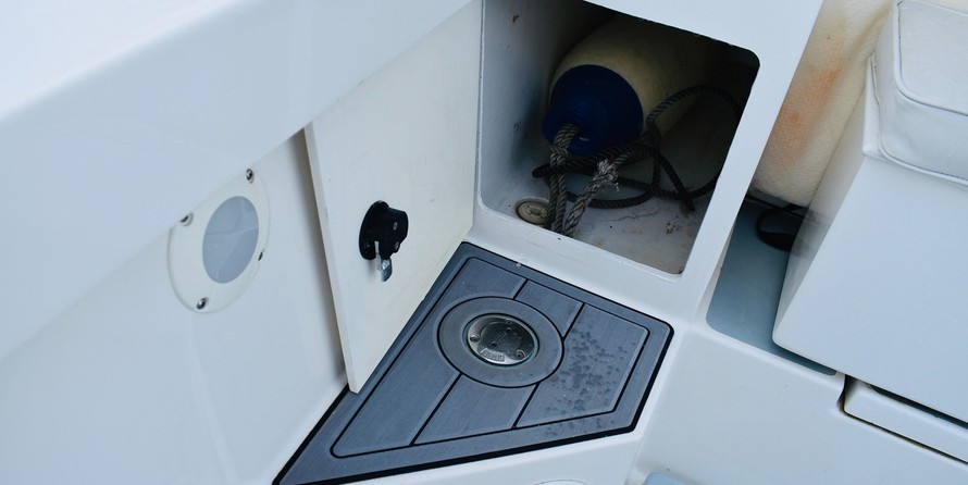 Broward 80 pilot house