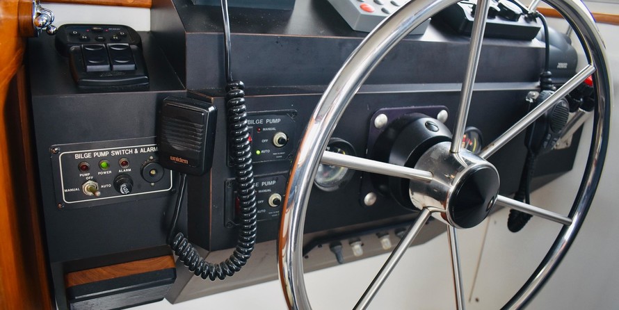 Broward 80 pilot house