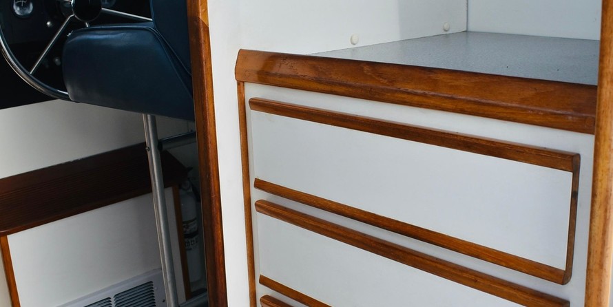 Broward 80 pilot house