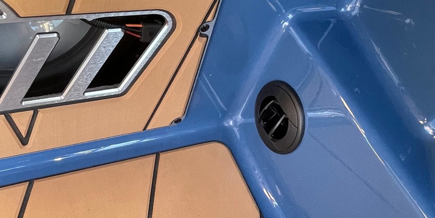 Malibu Wakesetter 23 LSV