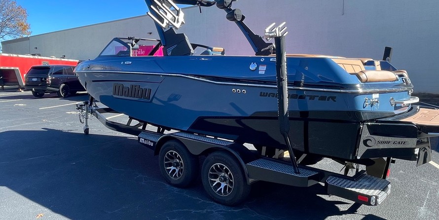 Malibu Wakesetter 23 LSV