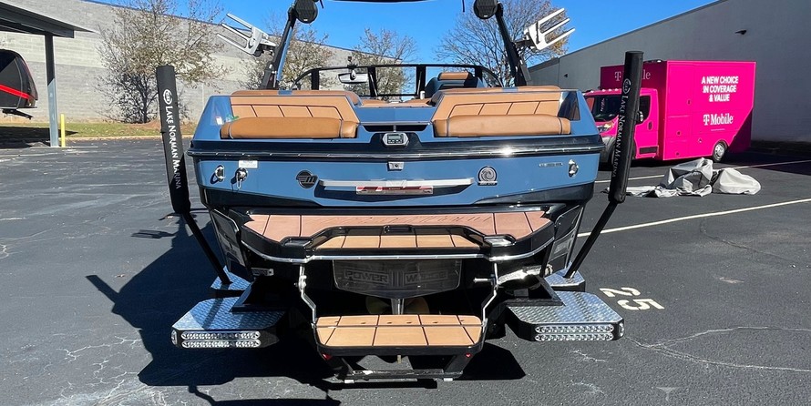 Malibu Wakesetter 23 LSV