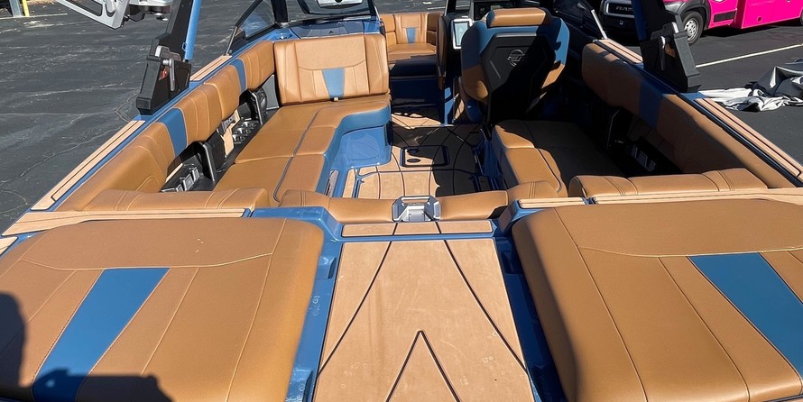 Malibu Wakesetter 23 LSV