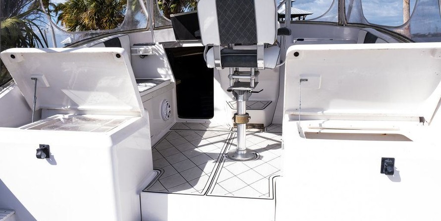 Luhrs 290 open