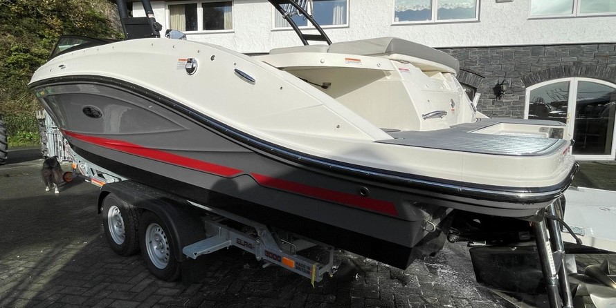 Sea Ray 230 SPX