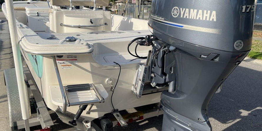 Carolina skiff 218 dlv