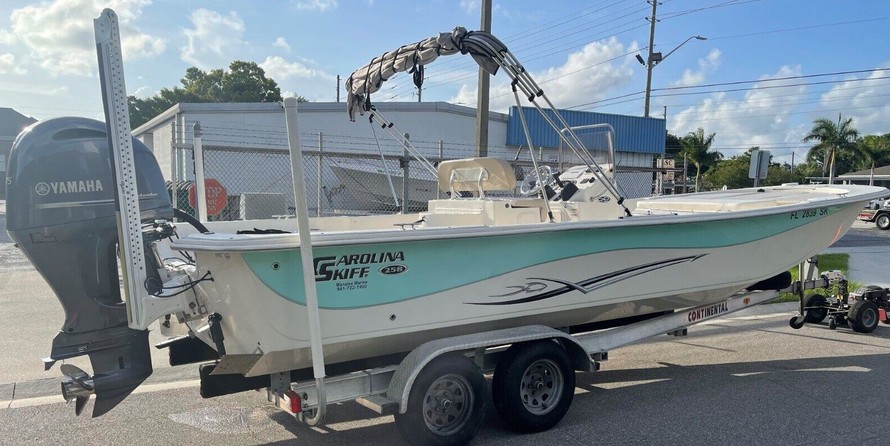 Carolina skiff 218 dlv