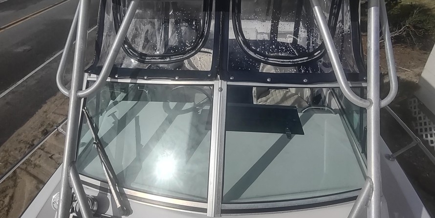 Grady-White Seafarer 228