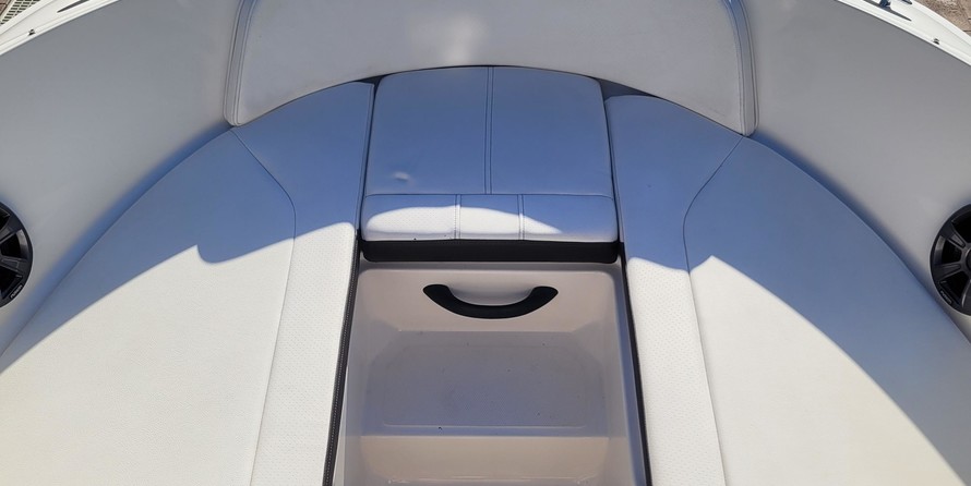 Sea Ray SPX 210 OB