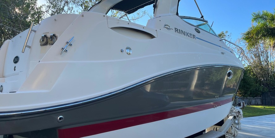 Rinker 260 EC
