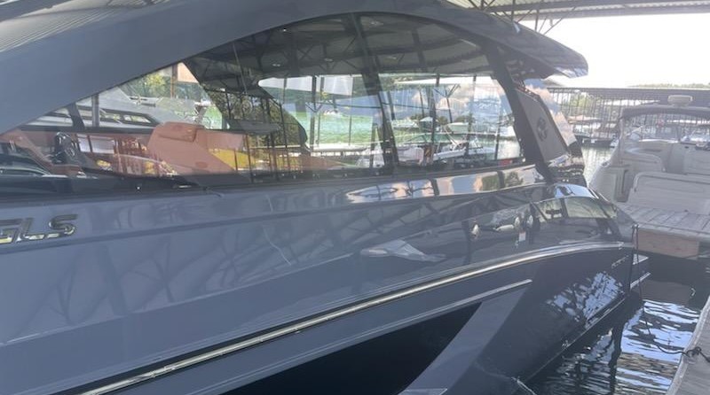 Cruisers Yachts 42 Cantius