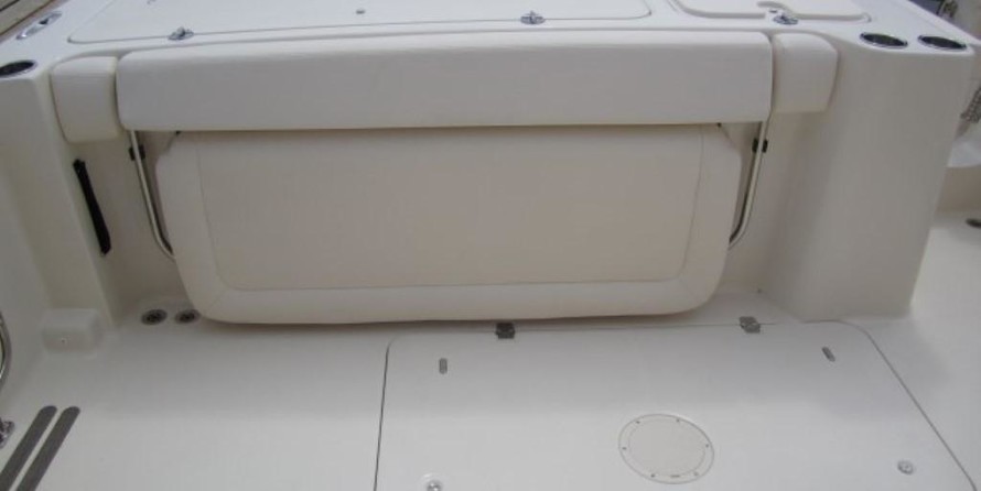 Grady-White Freedom 335