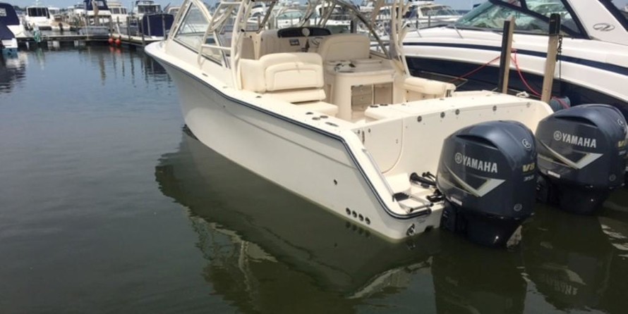 Grady-White Freedom 335