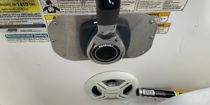 Hurricane 201 sundeck sport