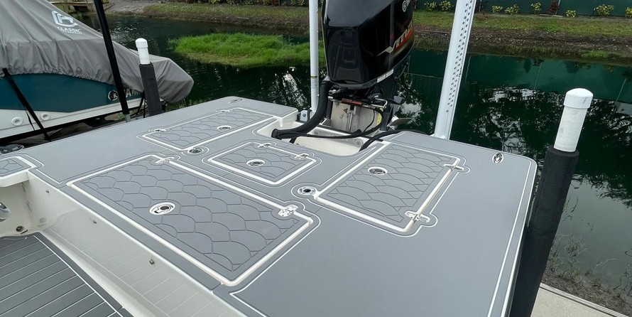 Hewes 16.9 redfisher