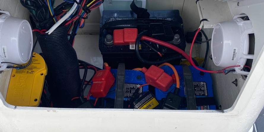 Hewes 16.9 redfisher