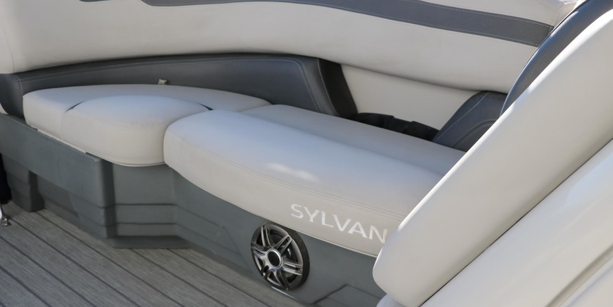 60 x 16 tri-toon passenger vessel