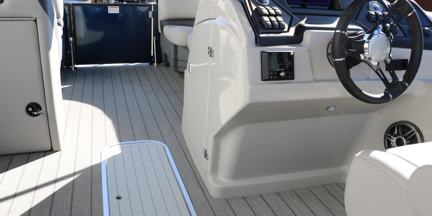 60 x 16 tri-toon passenger vessel