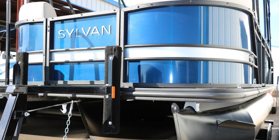 60 x 16 tri-toon passenger vessel