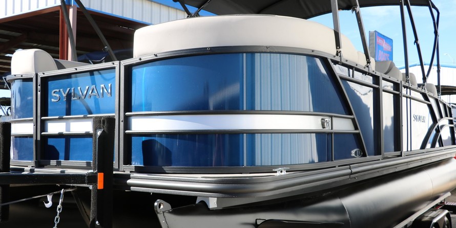 60 x 16 tri-toon passenger vessel