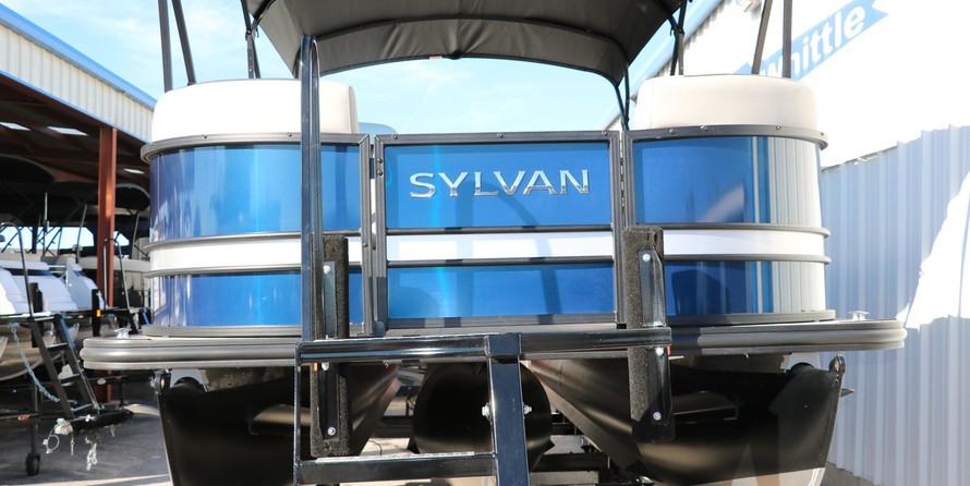 60 x 16 tri-toon passenger vessel