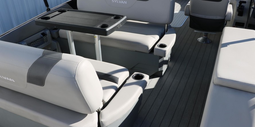 60 x 16 tri-toon passenger vessel