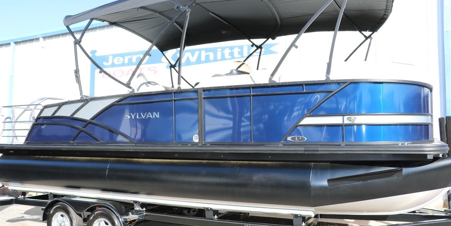 60 x 16 tri-toon passenger vessel