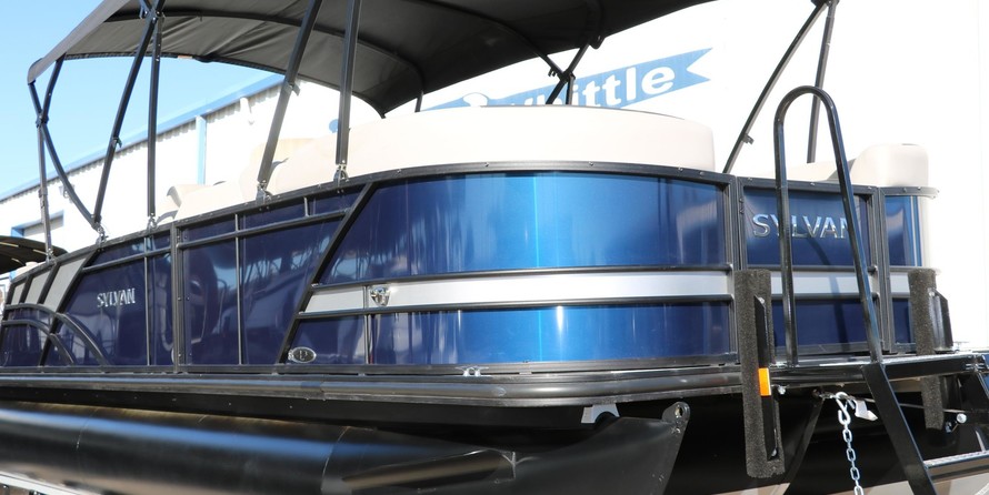 60 x 16 tri-toon passenger vessel