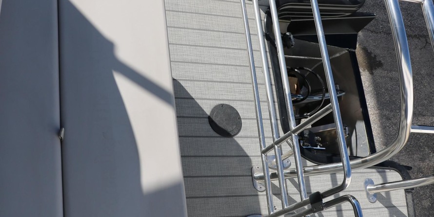 60 x 16 tri-toon passenger vessel