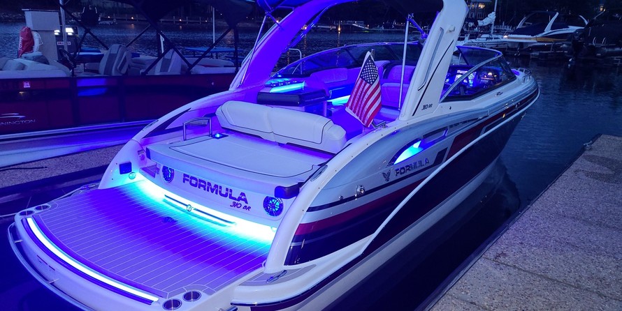 Formula 310 Bowrider