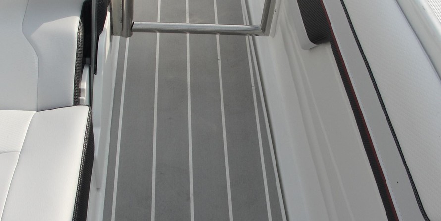 Formula 310 Bowrider