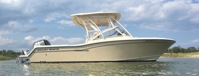 Grady-White Freedom 235