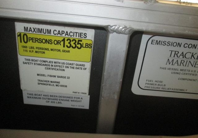 Sun Tracker Fishin Barge 22 DLX