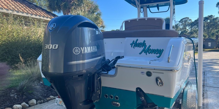 Sea Ray hunt ultra 211