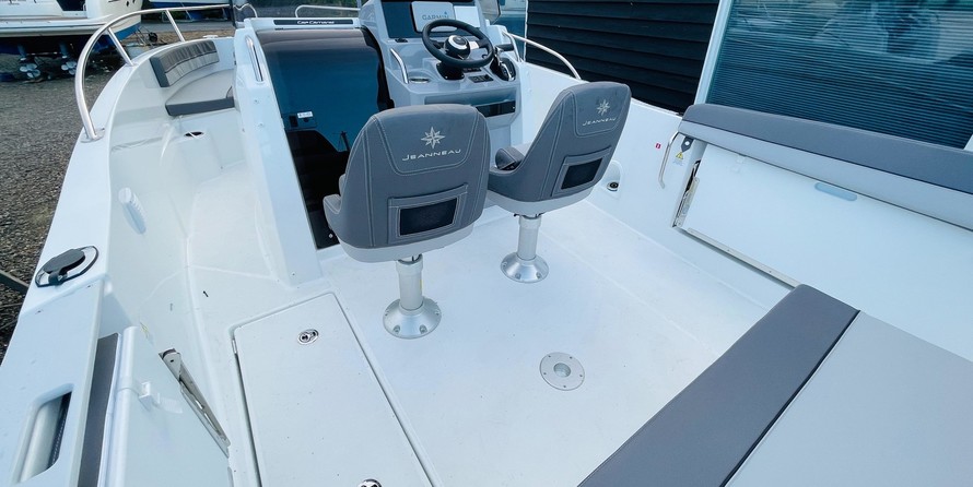Jeanneau Cap Camarat 6.5 CC Serie 3