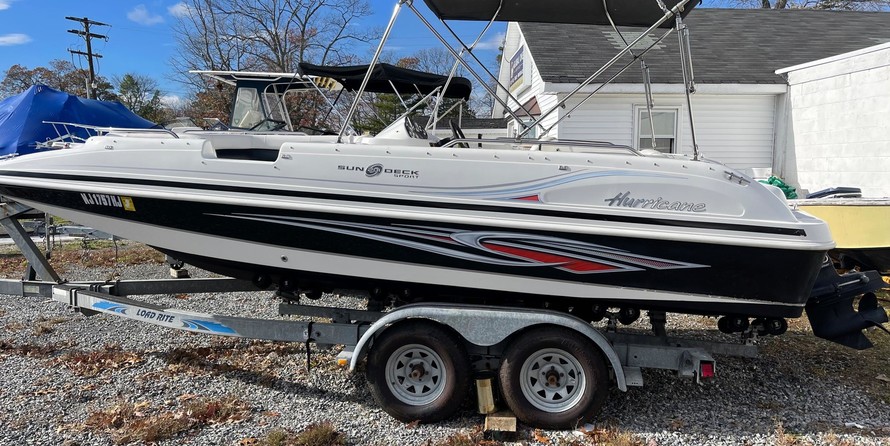 Hurricane 201 sundeck sport