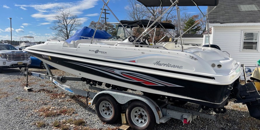 Hurricane 201 sundeck sport